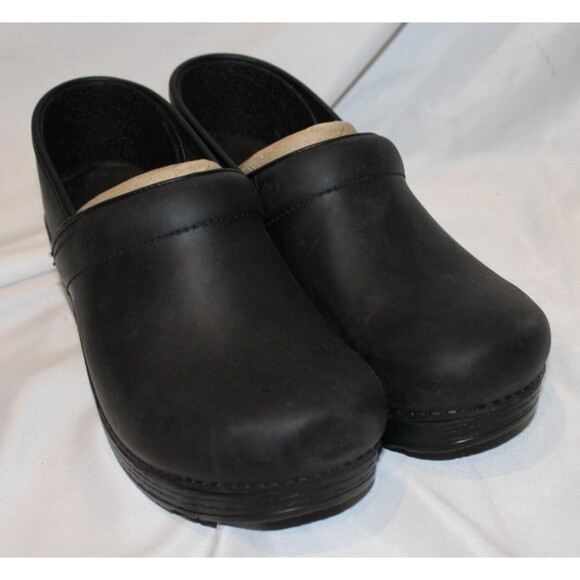 Dansko Women's Black Oiled Leather Professional Clogs EU 38 US 7.5-8 NIB NARROW - Picture 4 of 9